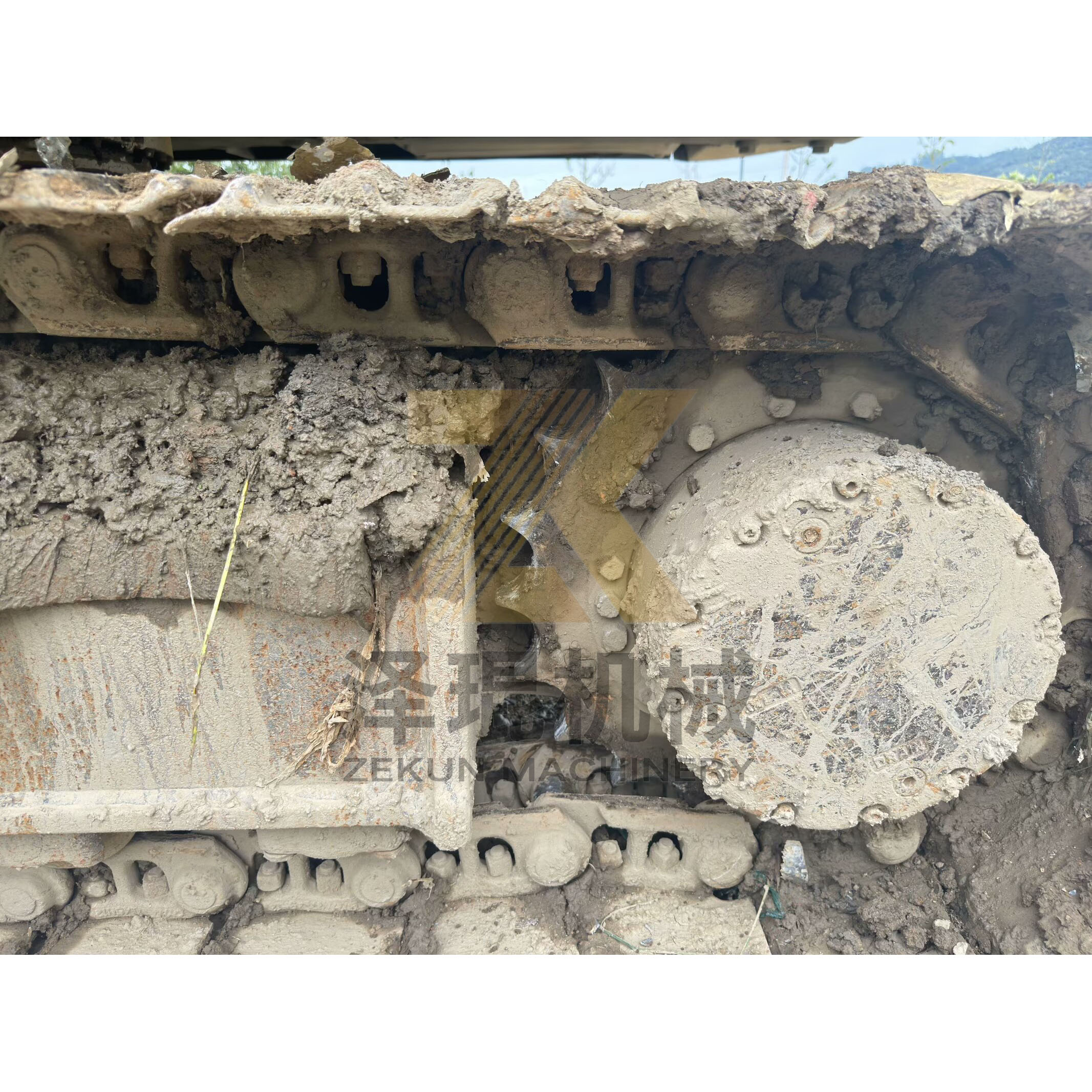 Kobelco SK140LC-8 Excavator Low Hours Original Paint in Shanghai