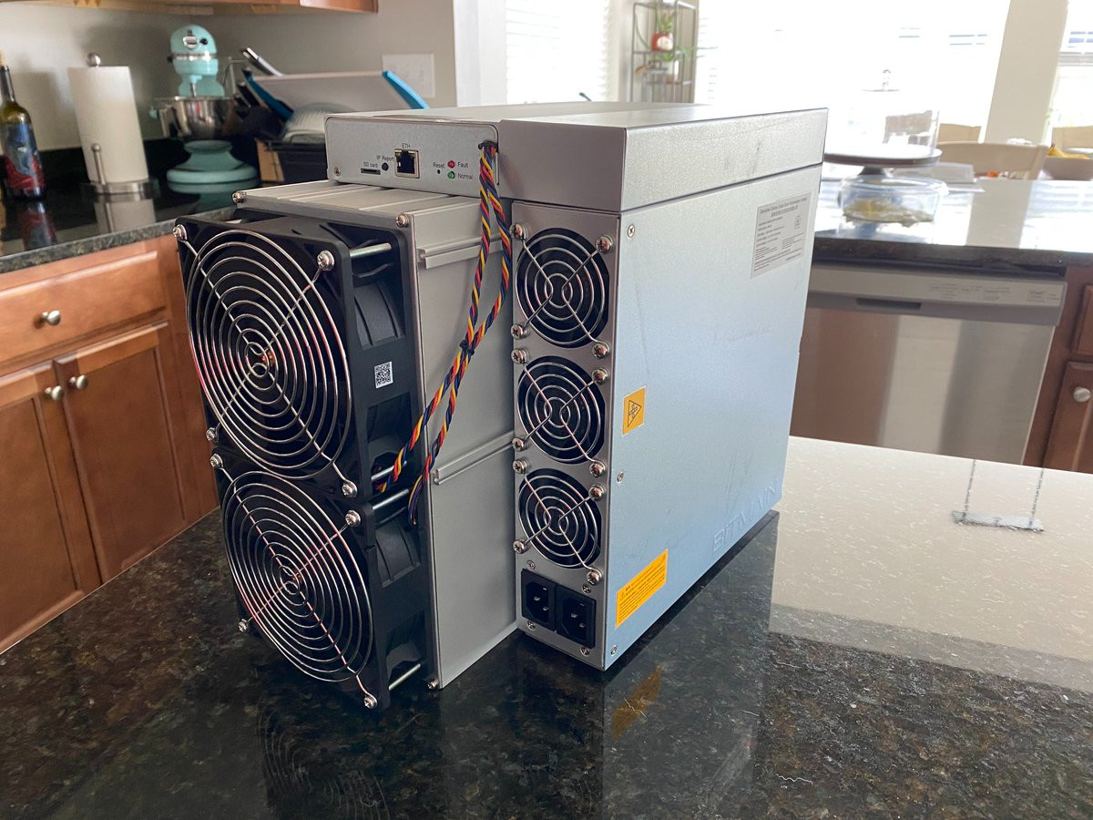 ASIC Crypto Bitmain Antiminer T19 84TH 7nm Second Generation ASIC Chips
