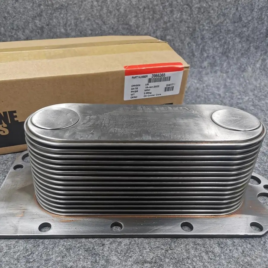Standard Size Metal Oil Cooler Core for Dongfeng Cummins DCEC 6L Engine Superior Cooling Performance