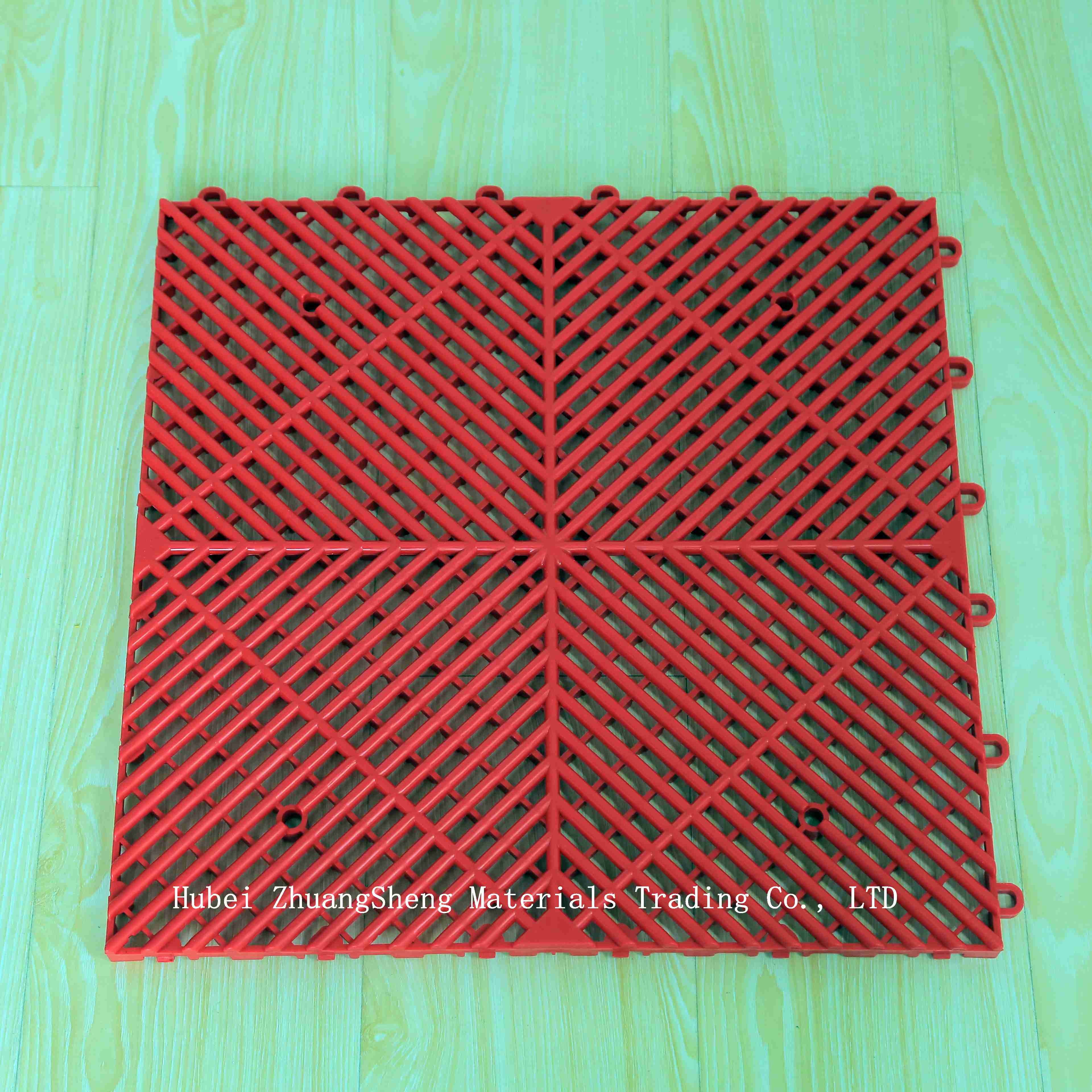 1.8mm Plastic Floor / Plastic Permeable Floor / Modern Interlocking PP Flooring Indoor Sports Plastic Floor Mats