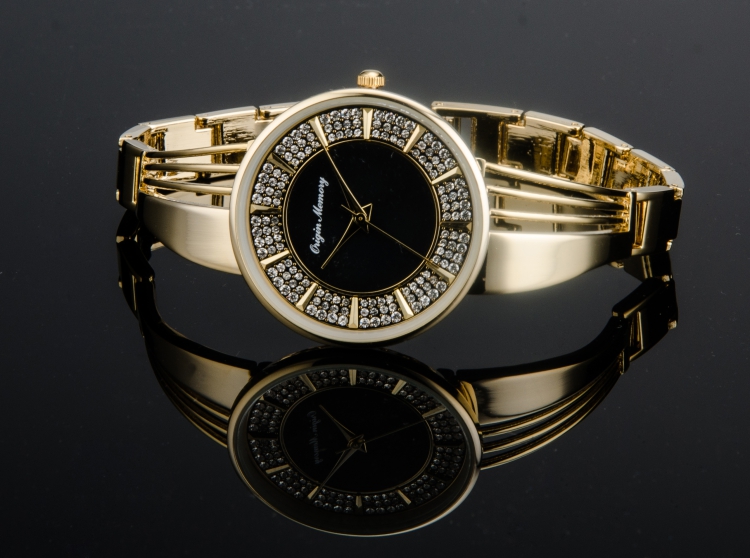 2021 Luxury Quartz Wrist Watches Customize Logo Women Alloy Watches Ladies Simple Watch Chinese Cheap Wholesale Factory