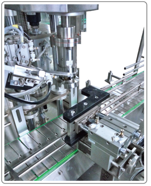 Automatic Single Head Bottle Ropp Capping Machine 1-5L/5-30L Drum 600BPH