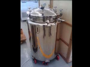 Quality Stainless Steel Medicine Mixing Tanks / Keep Temperature By Water / 500L wholesale
