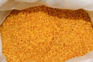 Quality 75-110mg/G Yellow Raw Beeswax Pastilles Pharmaceutical Grade wholesale
