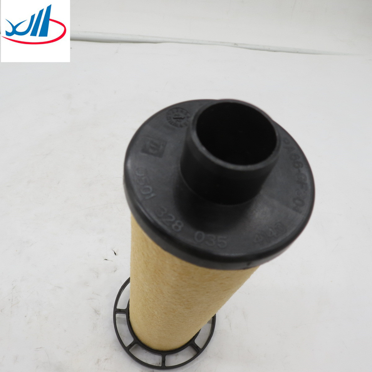 Hot Selling Howo Sinotruk Truck Diesel Filter 0501328035 For Building Loader