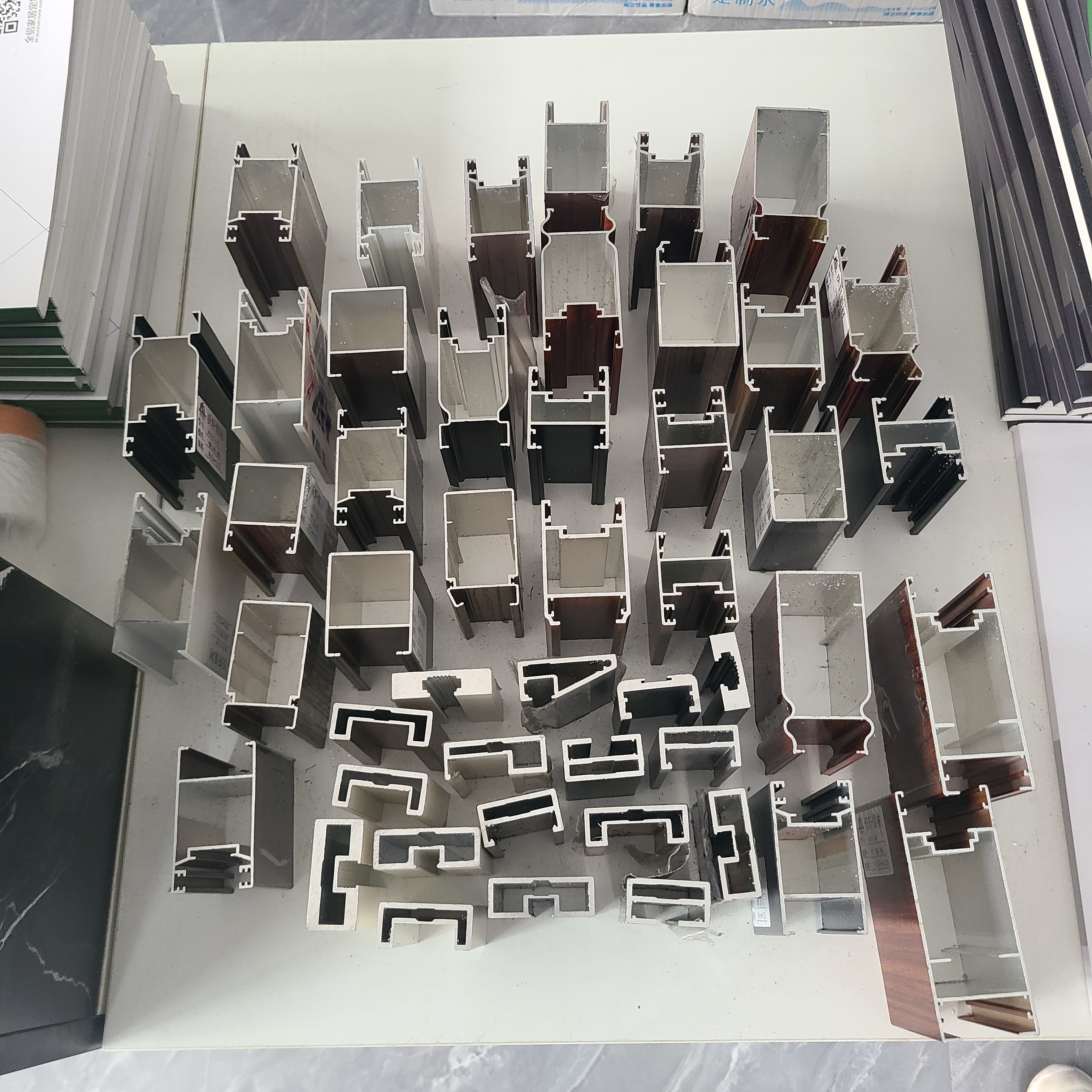 Colour T52 Aluminium Sliding Door Profiles Corrosion Resistance