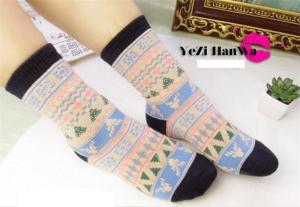 Quality 2015 Hot selling customized christmas deer patterned design cosy cotton socks for women wholesale