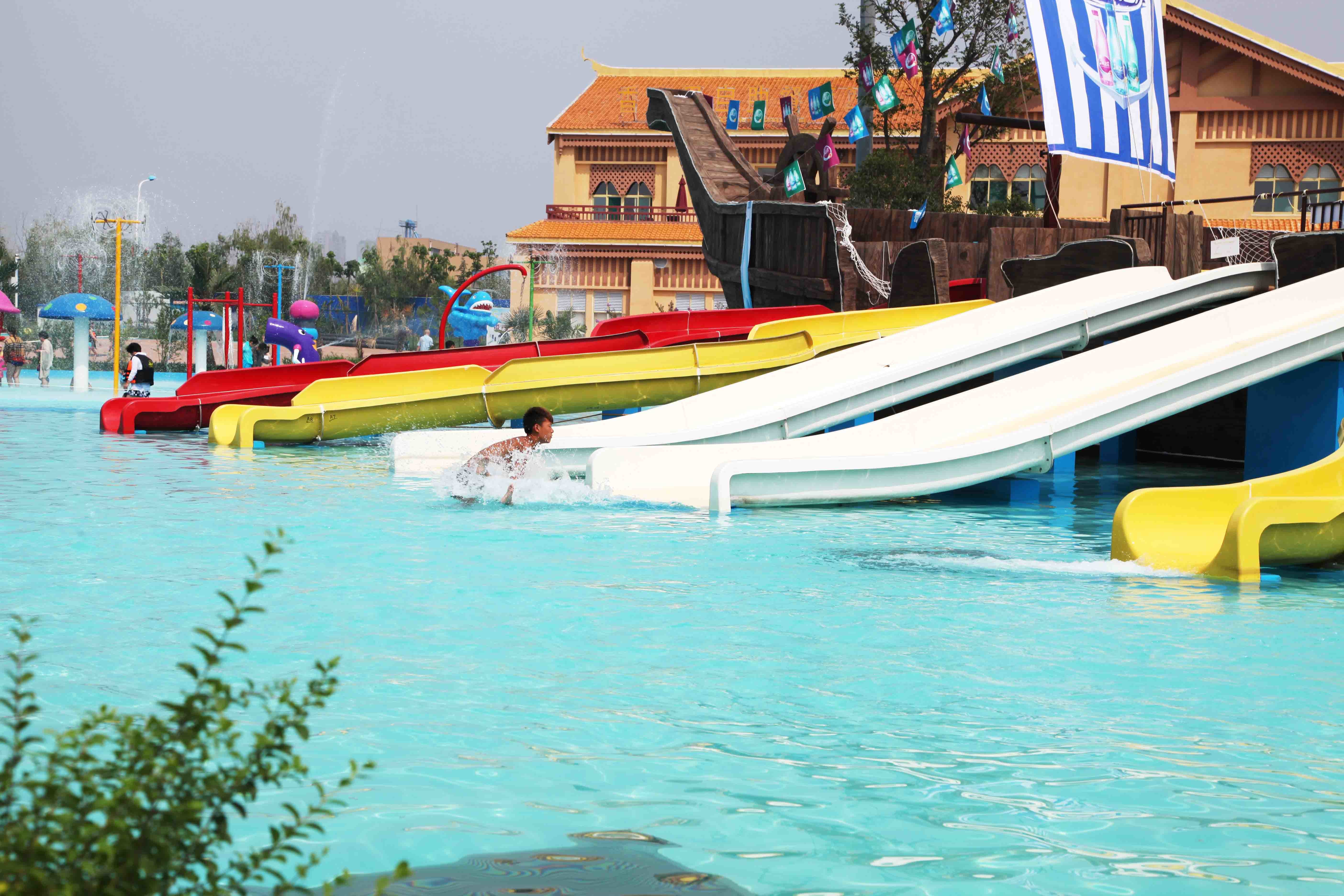 Fun Kids' Water Slides Fiberglass Pool Slide For Outdoor Water Park Equipment