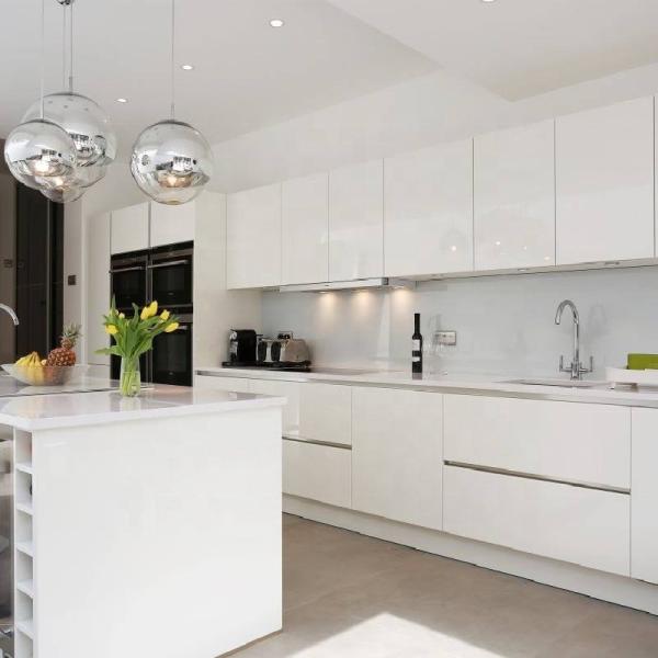 House Villa Apartment 2022 Modern Kitchen Cabinet with Durable Quartz Stone