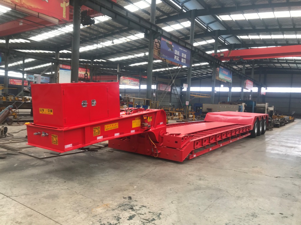 Extra Low Drop Deck Trailer Manufacture Liangshan Juyuan Special Vehicle Manufacturing Co