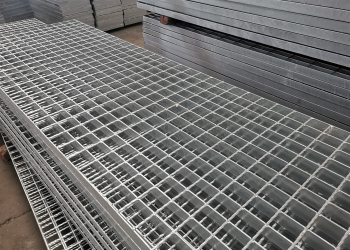 30*100mm Welded Bar Grating Walkway Q235 Galvanized Steel Grating