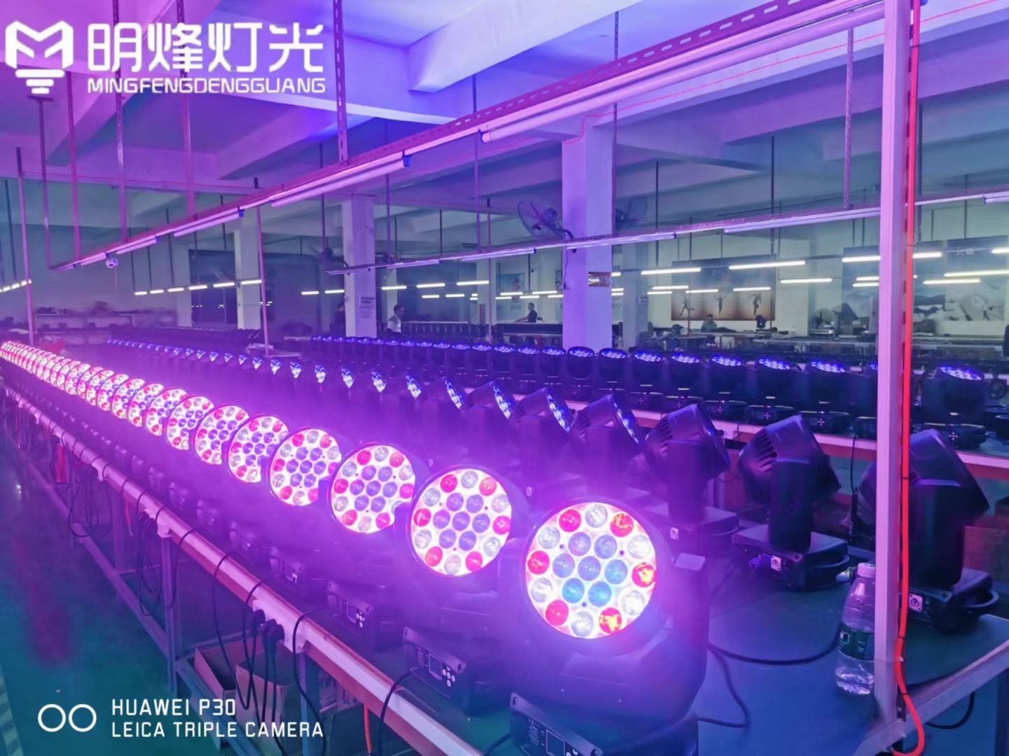 Big Bee Eyes LED Stage Moving Head Light 300w 19pcs