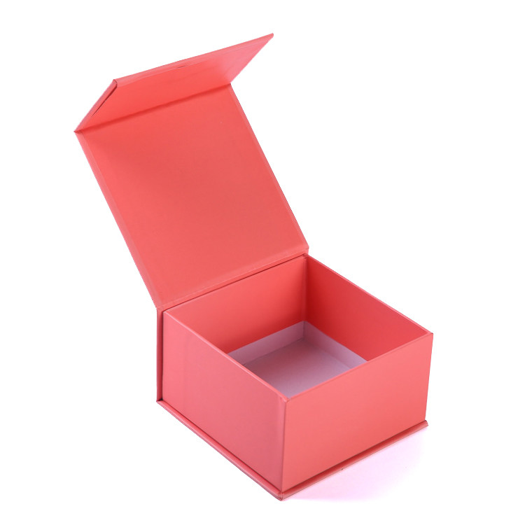 Recycled Cardboard Magnetic Closure Paper Gift Boxes Pink Custom Design Logo