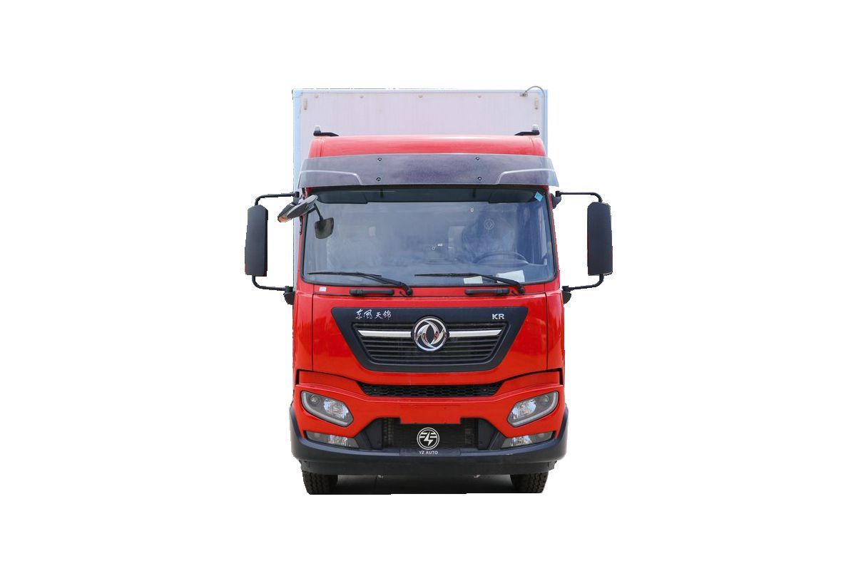 Light Goods Vehicle 4x2 Carry Truck with Box 180Kw Engine Power 6.2-8m Cargo Tank