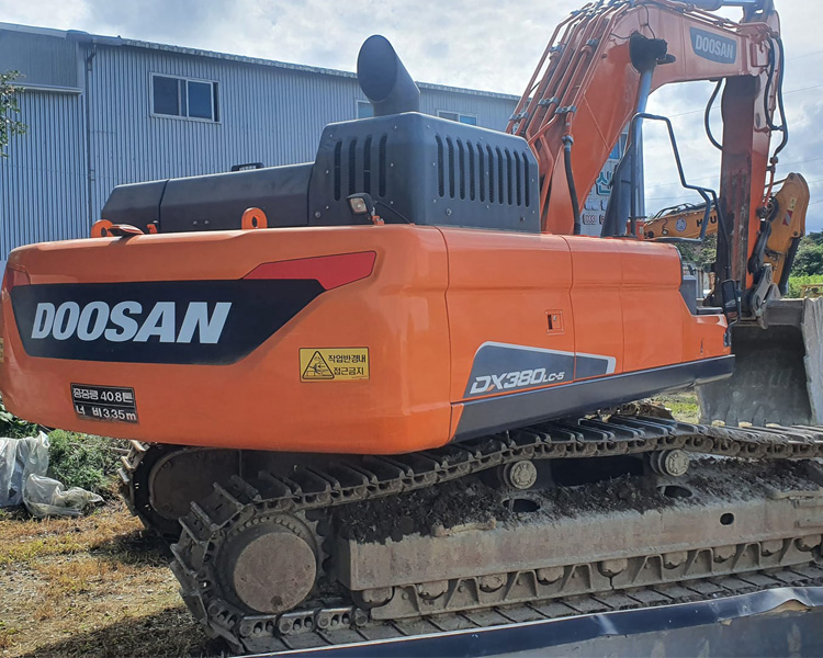 Used Doosan DX380 Excavator DX380LC With 1.9m3 Bucket Capacity
