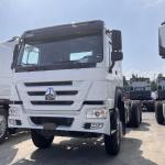 EURO2 Used Sinotruck Howo 6x4 Tractor Truck Head With Manual Air Conditioner