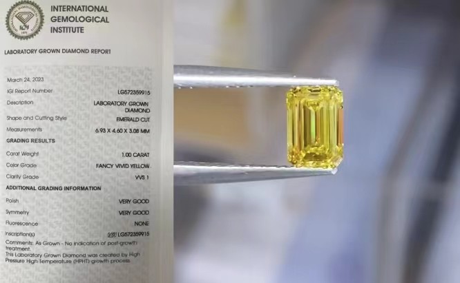 1Carat Lab Created Yellow Diamonds VVS1 Excellent Emerald Cut Diamond
