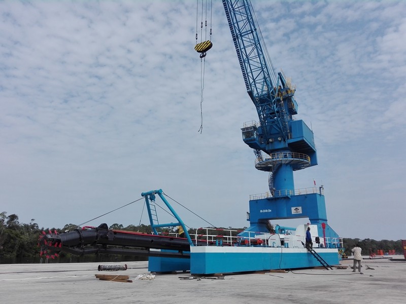 Carbon Steel 200cbm/h River Sand Dredging Machine With Long Boom