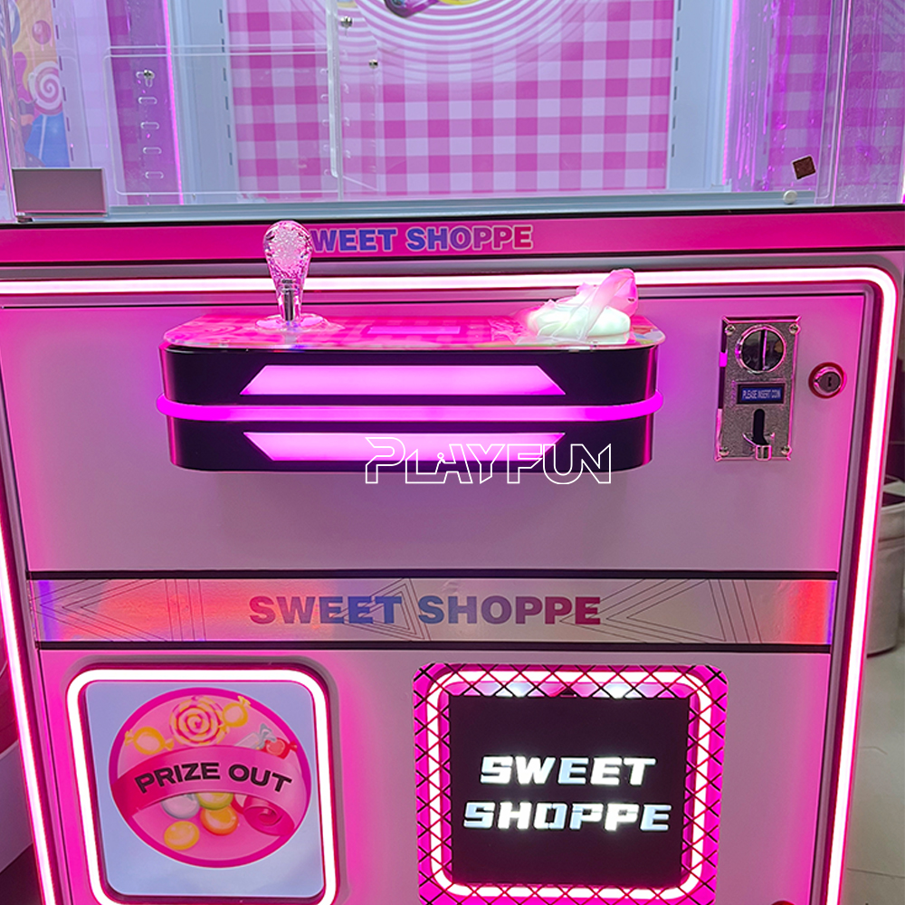 Wholesale Indoor Playground Coin Operated Sweet Shoppe Claw Machine Snack Gift Doll Candy Vending Machine