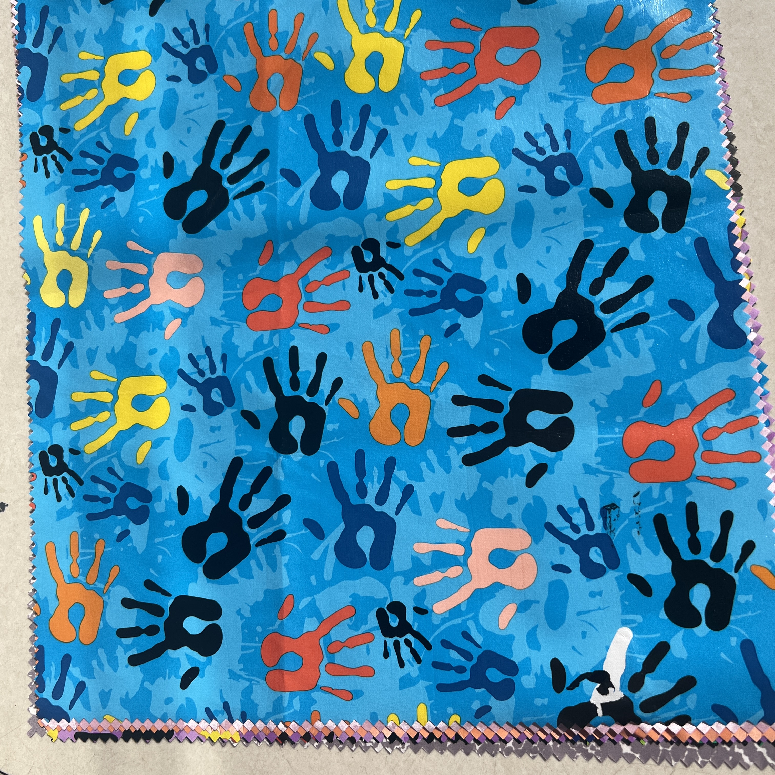 80-120GSM Polyester Printed TPU Lamination Down Proof Fabric for Winder Coats Jackets