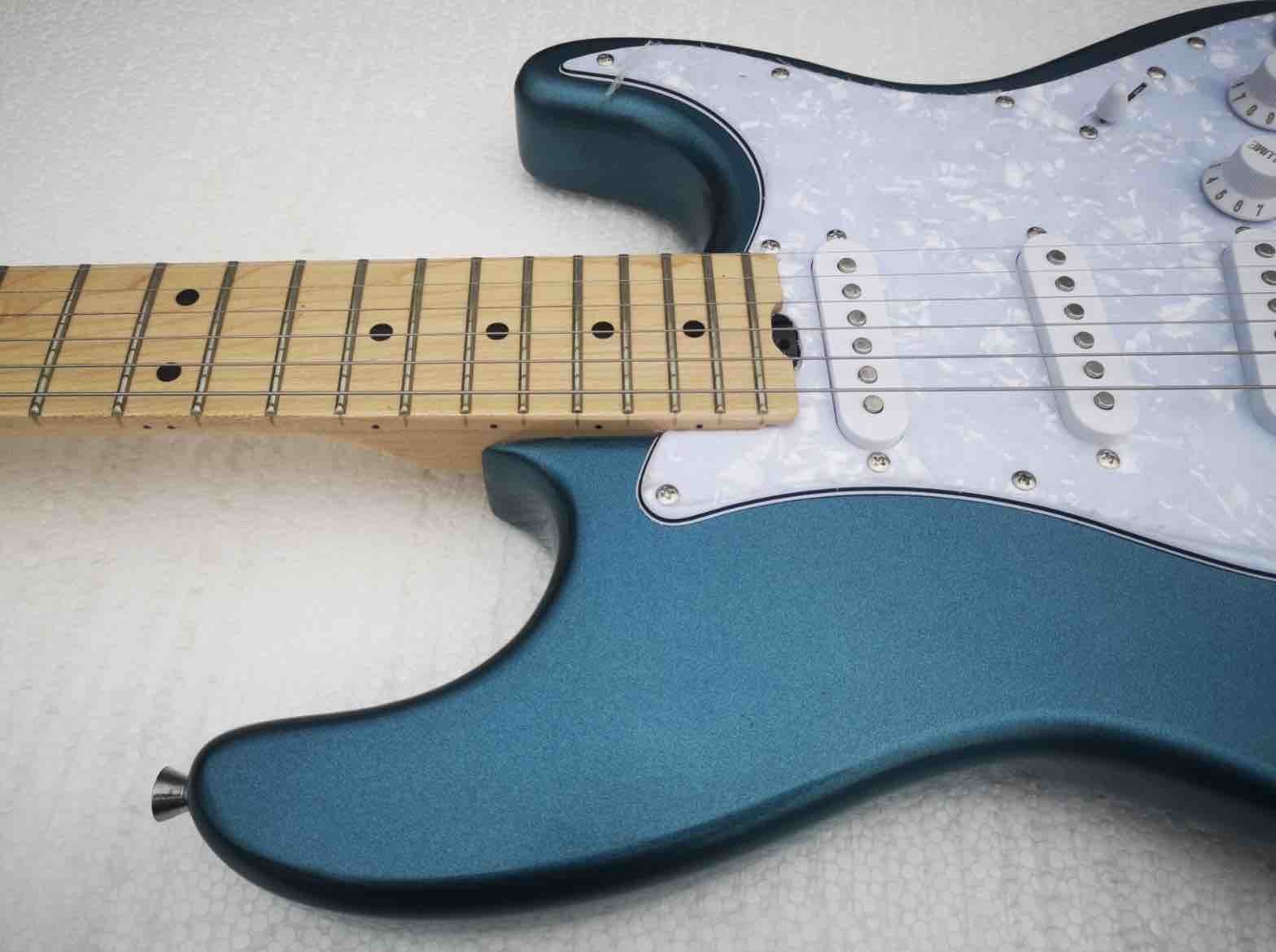 Metal blue color solid body white pickguard maple fretboard Elite electric guitar