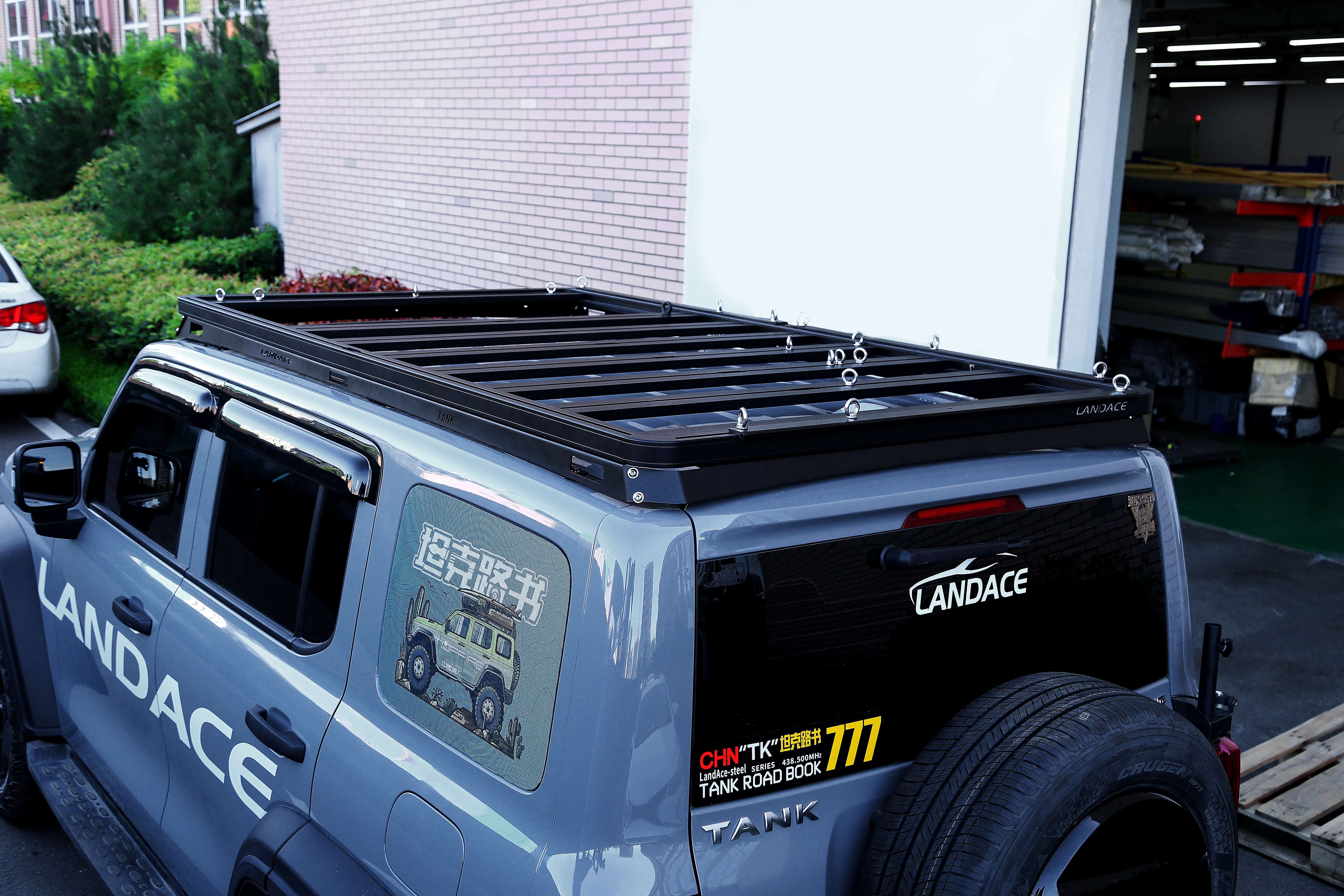 Roof Mount Aluminium Cargo Carrier Basket for WEY Tank 300 300KG Loading Capacity