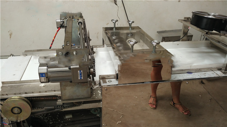 Automatic Peanut Candy Making Machine