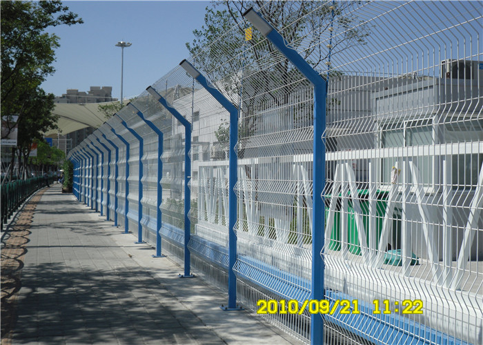 Industrial Welded Mesh Fencing With 4mm Wire Diameter And Wire Mesh Fence Panels With Gates