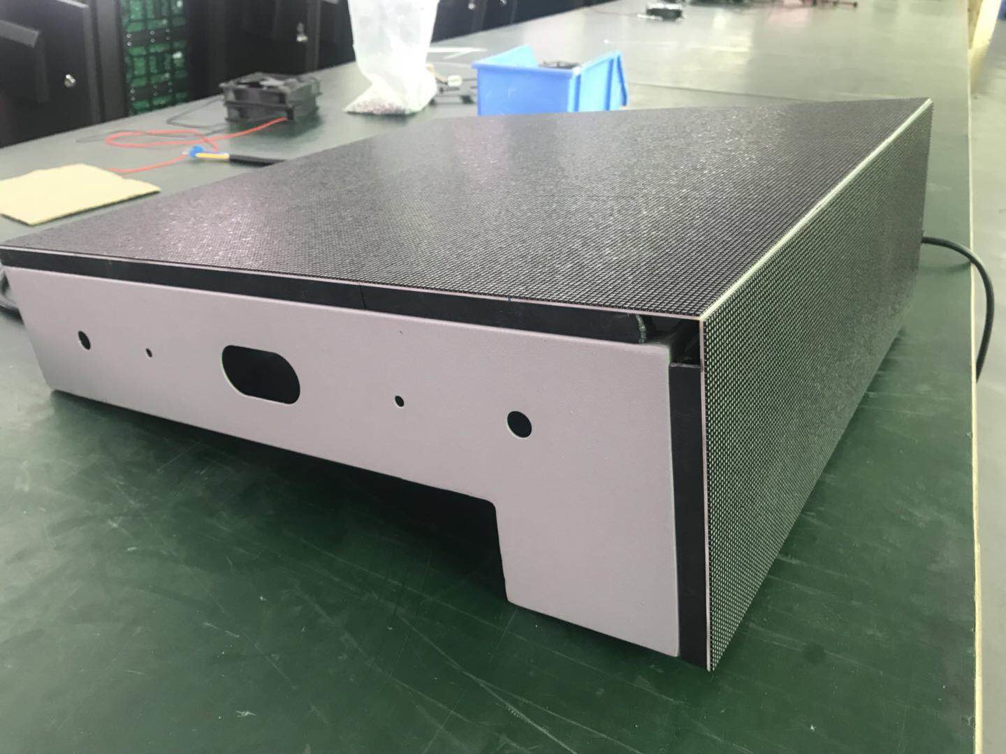Square Pillar Type LED Illuminated Video Walls 1.6mm Small Diagonal Seam Shenzhen Factory