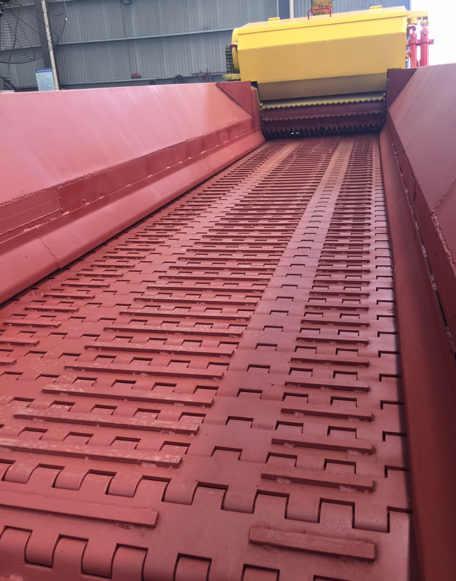 Wood combination crusher/chipper machine, Diesel chipper machine with capacity 20tons