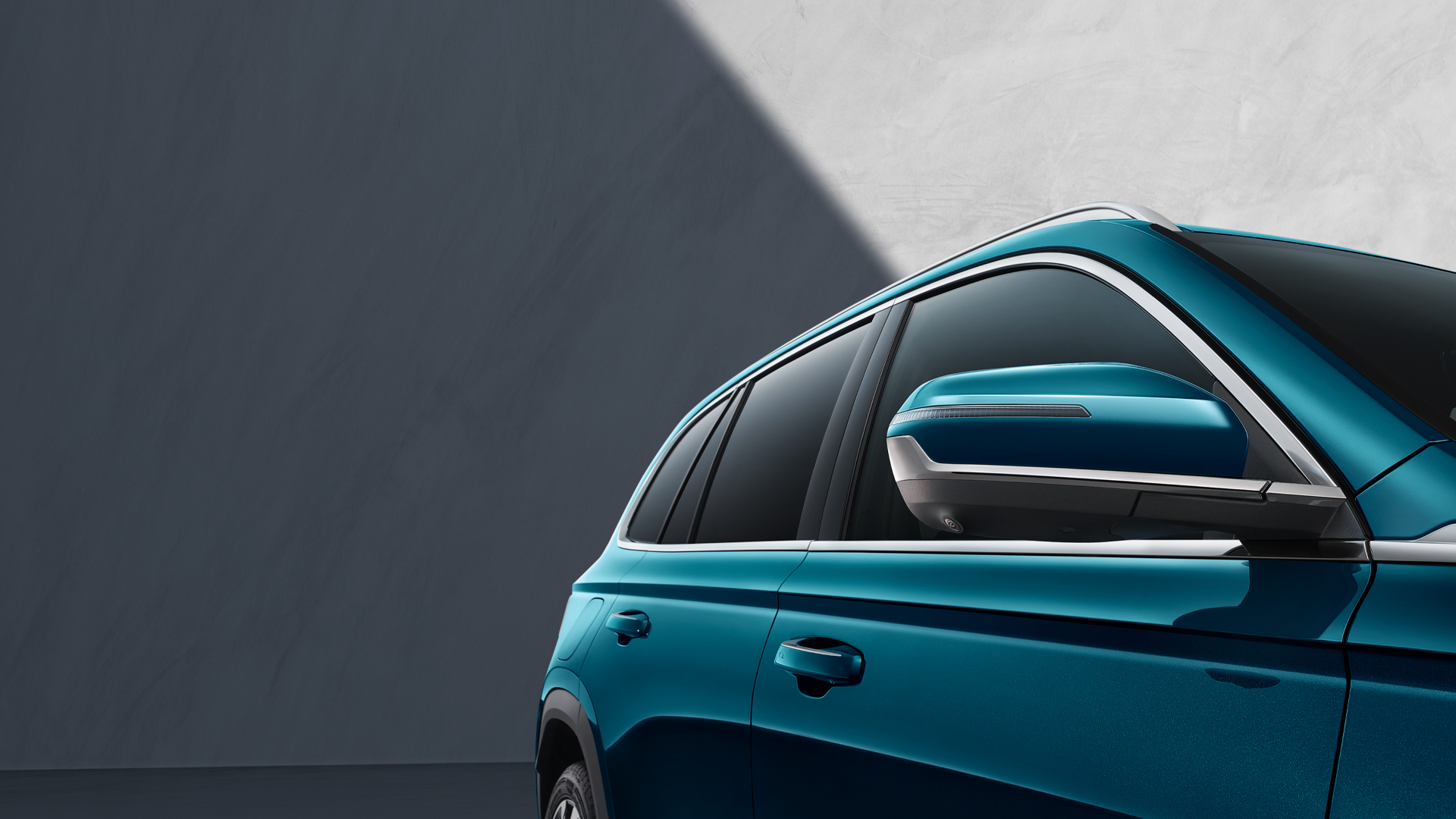 Geely Star Yue L Used Car New Energy Hybrid Vehicle with 5-door 5-seat Body Structure