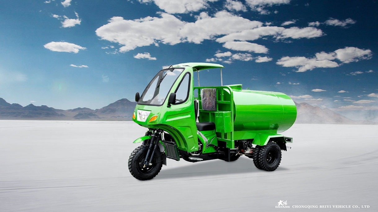 1 Passenger Fuel Three Wheeler Cargo Tricycle with Front Disc Rear Drum Brake System