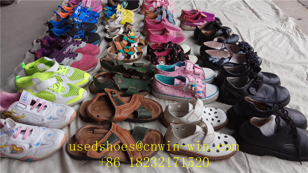 sports shoes，used shoes，old shoes，second hand shoes，used bag，used cloth。