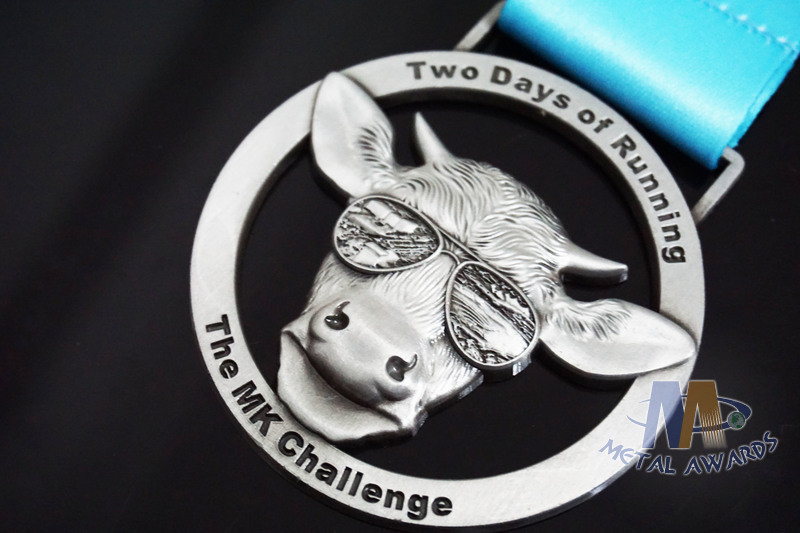 Deer Head Logo Metal Award Medals And Ribbons Nickel Plating 3D Mold Design