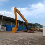 Excavator long boom 18 Meters for XCMG550 with 2.5cbm discharge hopper bucket