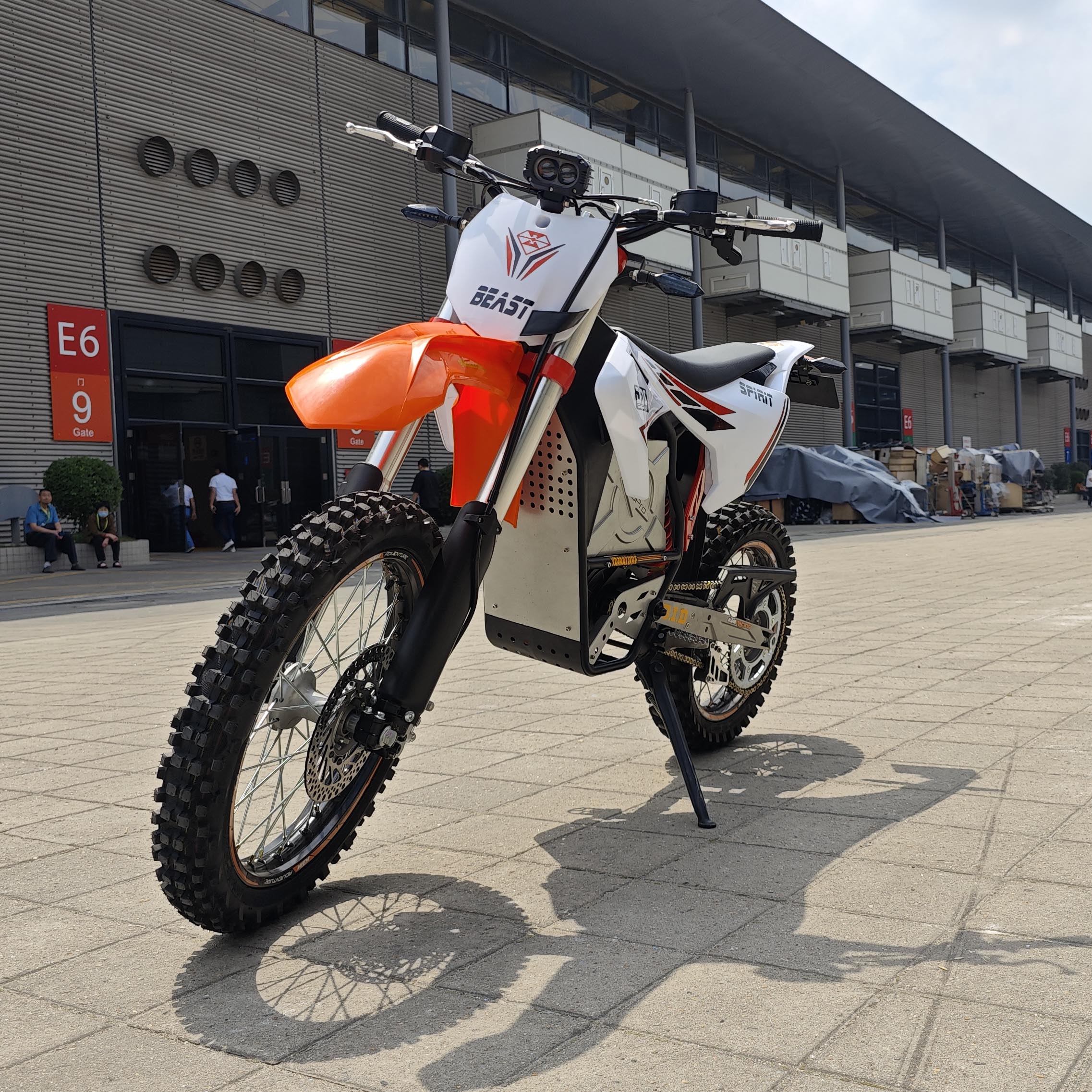 72V40Ah Lithium Battery 8000W Mid Motor Electric Motorcycle for Off Road Racing