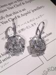Piaget full diamonds rose earring 18kt gold with white gold or yellow gold or