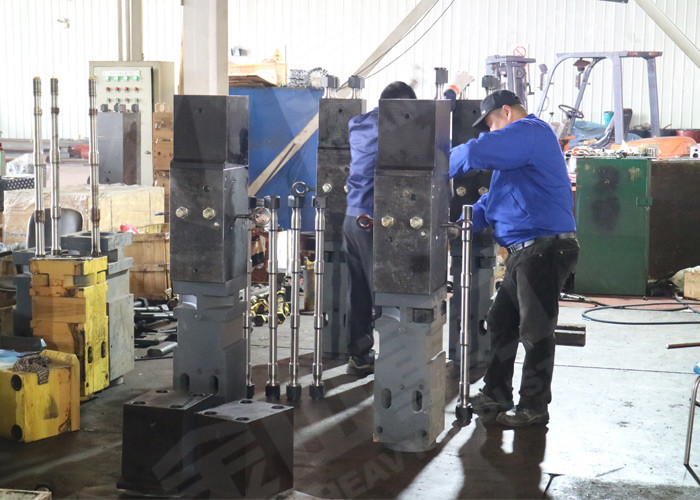 Fine Hydraulic Tools Excavator Concrete Breaker For Mini Sunward SWE40 Excavator