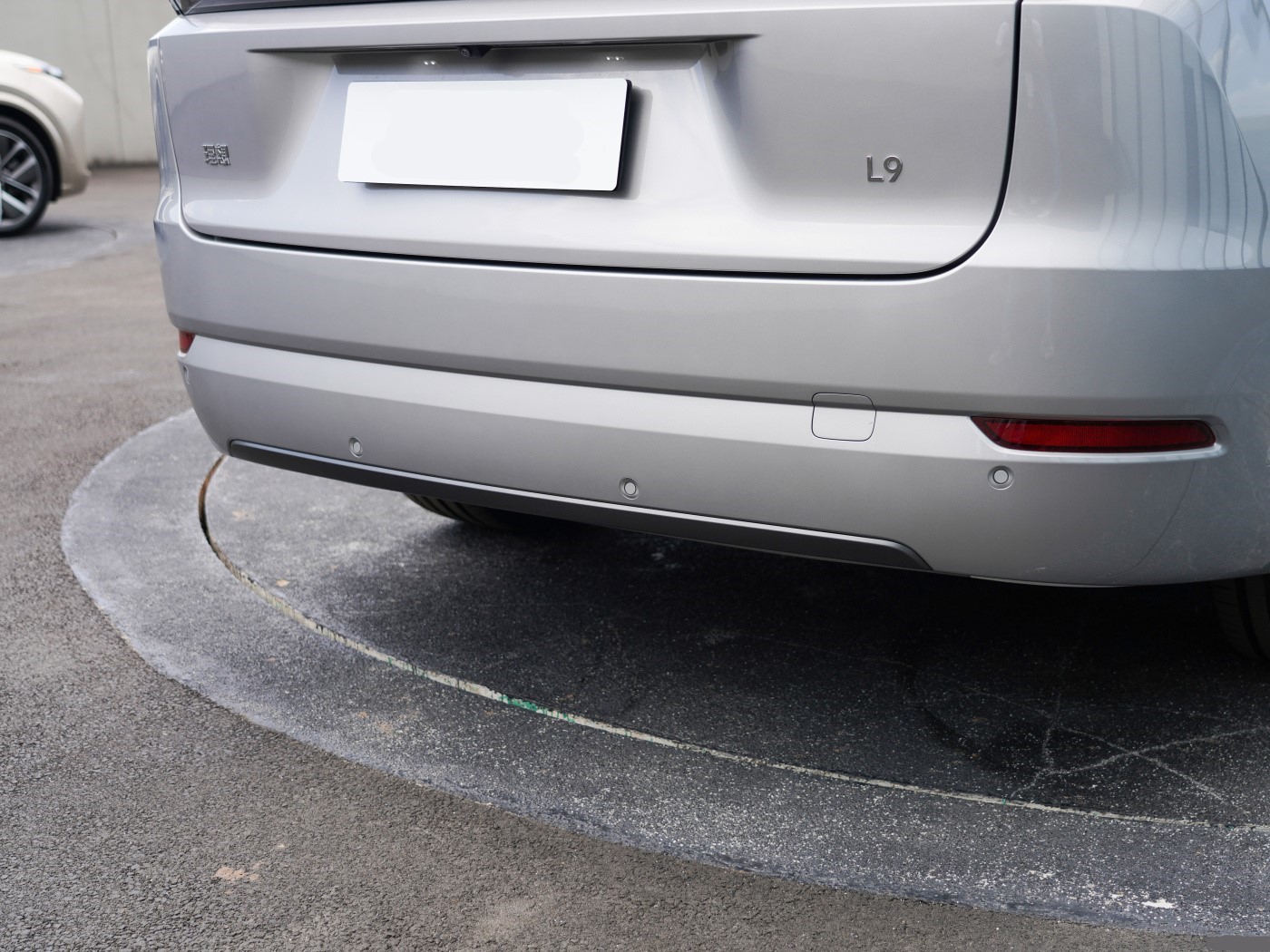 Customizable Lixiang Li 9 Ideal L9 Rear Bumper for Your Car's Specific Auto Parts Needs