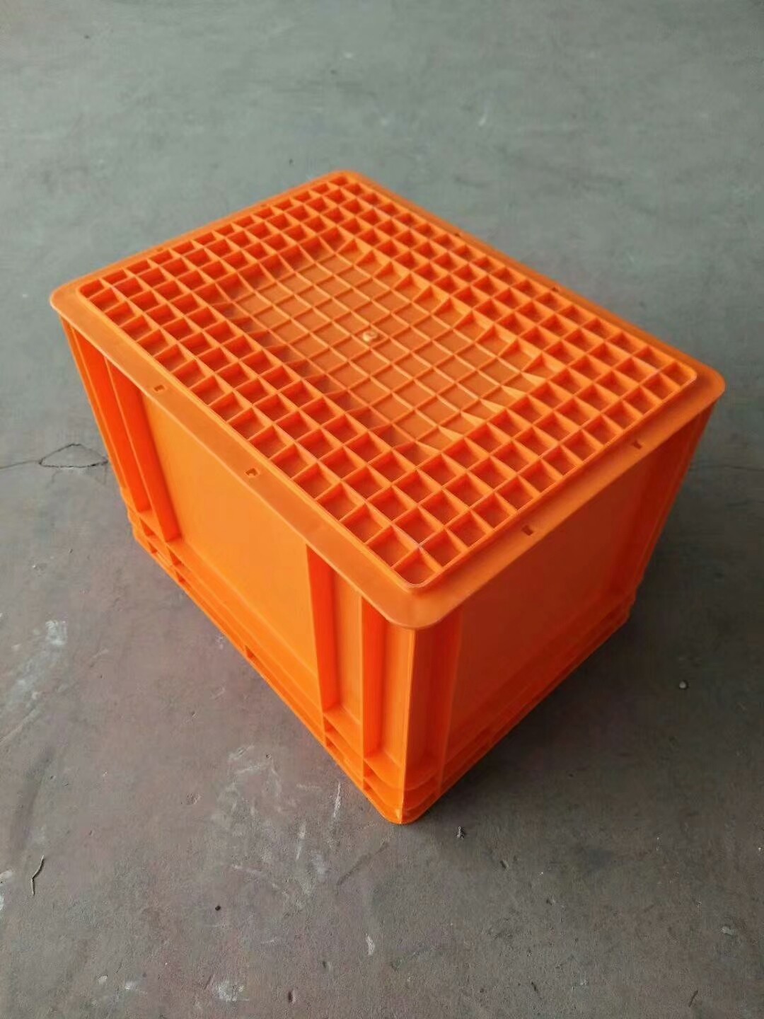 Light Convenient Storage Virgin Plastic Stacking Containers 400*300 mm 15kg Loading Capacity