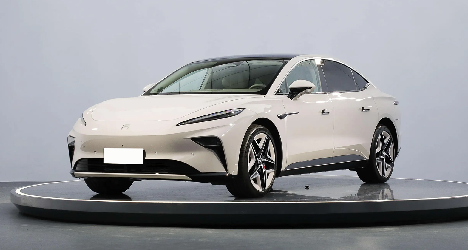 Feifan F7 2023 Advanced Version 5 Door 5 Seat Hatchback Speed Car with Maximum Torque of 450 Nm and Wheelbase of 3000 mm