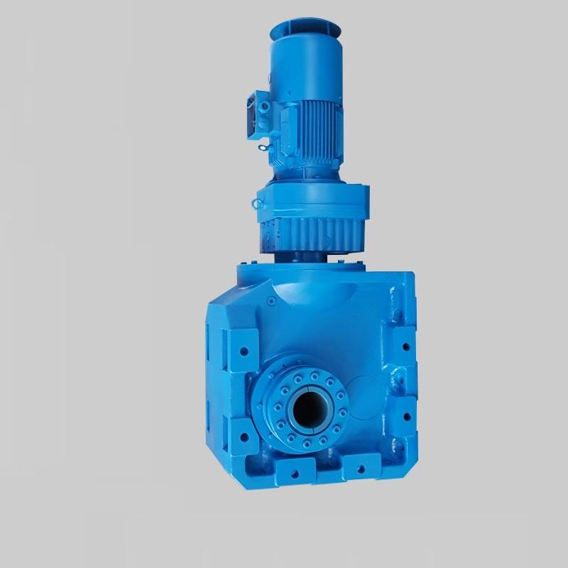 High Precision Inline Helical Gear Reducer Gearmotor 132KW