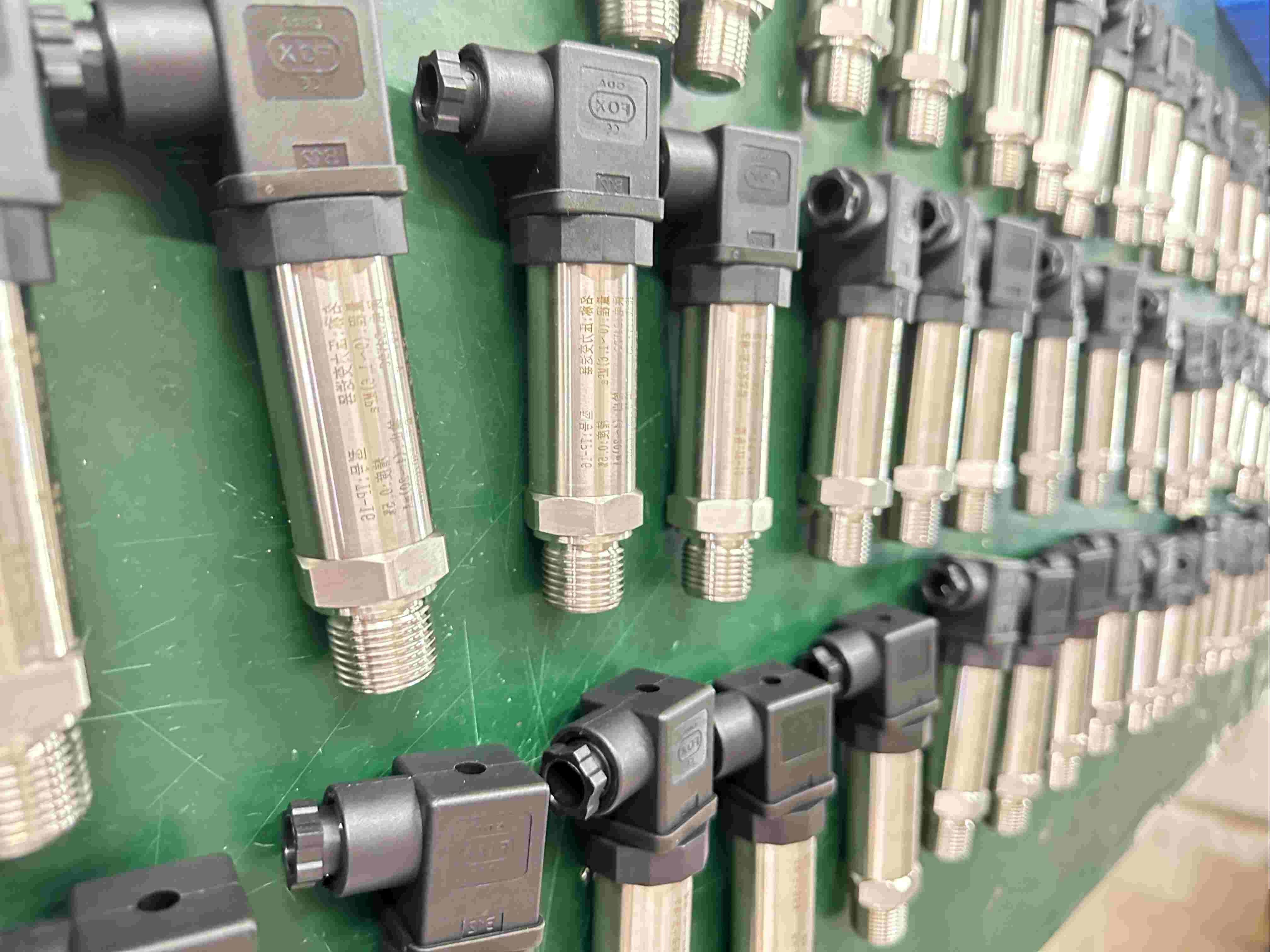 4-20mA Analog Signal Industrial Pressure Sensor Flush Diaphragm Pressure Sensor Sanitary