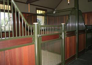 Quality 6 Horses European Horse Stalls Strong Solid Welded One Piece Frame wholesale