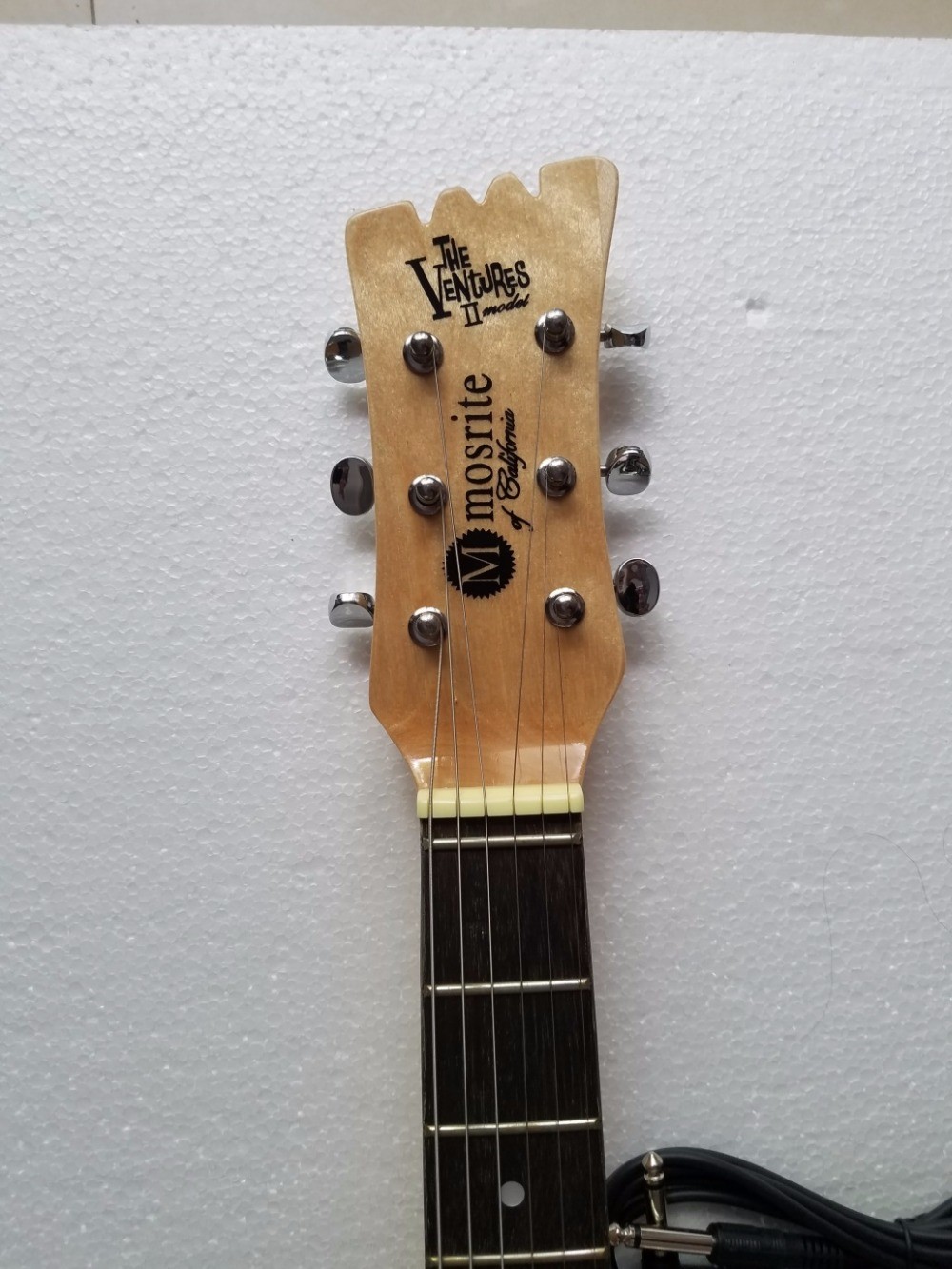 Custom Mosrite Electric guitar JRM Johnny Ramone Guitar with Water Ripple in Green Color
