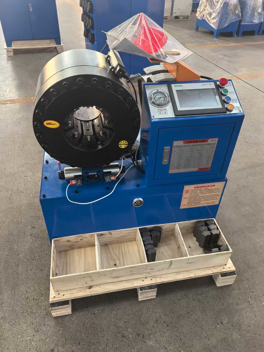 PLC Control System OEM Service Industrial 16 Dies Blue Colors 4 Inch Crimping Range Electric Hydraulic Crimping Tool 0.01mm Accuracy Hose Crimping