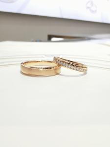 Quality Grind Arenaceous MEN 0.153ct Women 0.120ct Couple Gold Finger Rings wholesale
