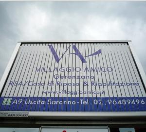 Quality city outdoor 3-sided billboard advertsing sign with pole wholesale