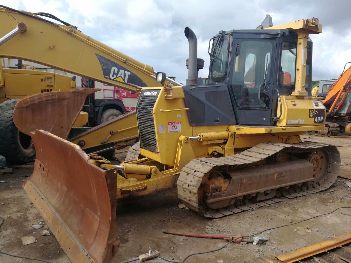 Used Mini Komatsu D40P-5 Bulldozer,6 way Blade/Used Komatsu Bulldozer for sale
