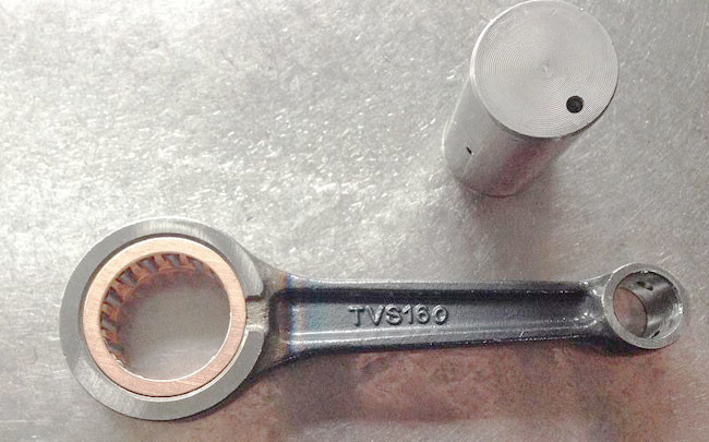 Copper Plating Bearing Tricycle Automatic Motorcycle Parts , Motorcycle Connecting Rod Original Motorcycle Parts